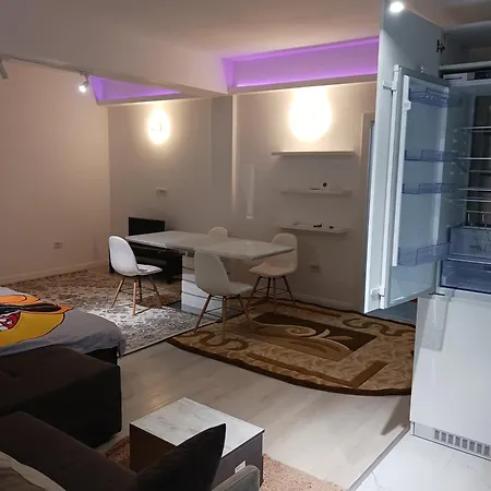 Apartment Myky Mouse Nu Primesc Santieristi Si Petrecareti *