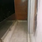 Myky Mouse Nu Primesc Santieristi Si Petrecareti * Bukurešť