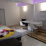 Apartmán Myky Mouse Nu Primesc Santieristi Si Petrecareti *