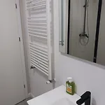 Myky Mouse Nu Primesc Santieristi Si Petrecareti Apartmán