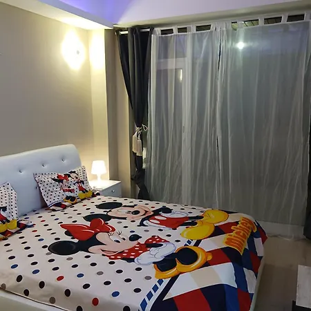 Myky Mouse Nu Primesc Santieristi Si Petrecareti Apartment *