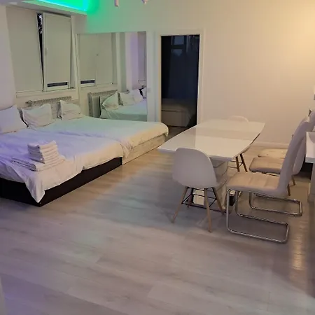 Apartment Myky Mouse Nu Primesc Santieristi Si Petrecareti Bukarest